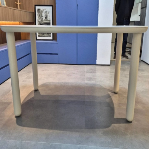 pebble cream dining table