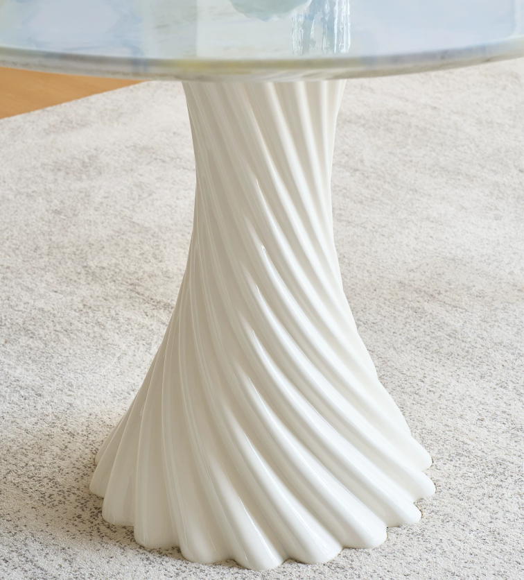 MARE Dining Table