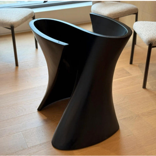 Modern Art Base Round Dining Table
